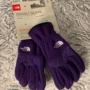 The North Face Denali gloves